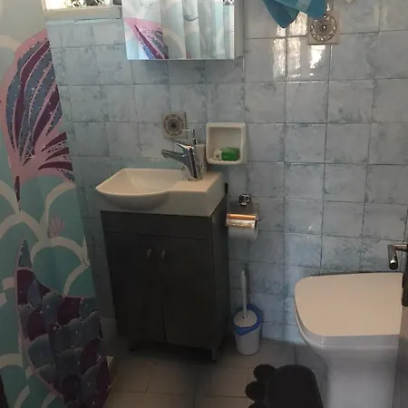 Mitsani بيت للعطل Ágios Matthaíos